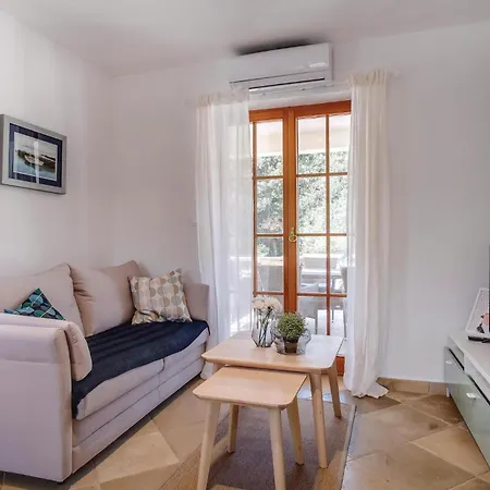 Stunning In With Sauna * Sveti Jakov