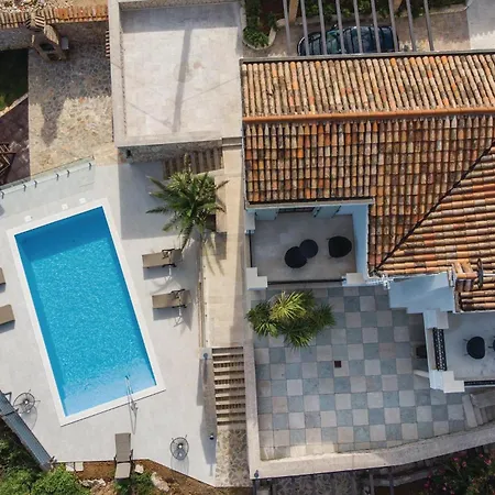 Beautiful In With Kitchen Holiday home Sveti Jakov