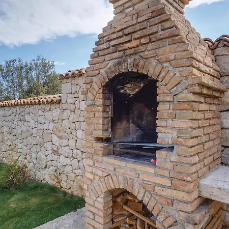 Pet Friendly In Sveti Jakov