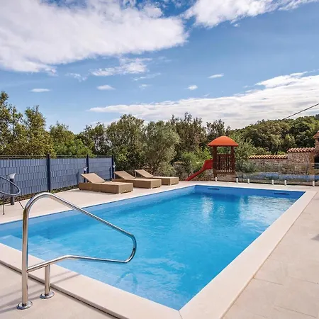 Nyaraló Pet Friendly In *