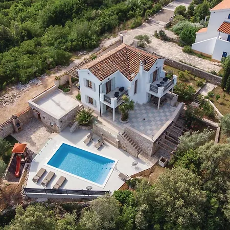 Pet Friendly In Nyaraló *